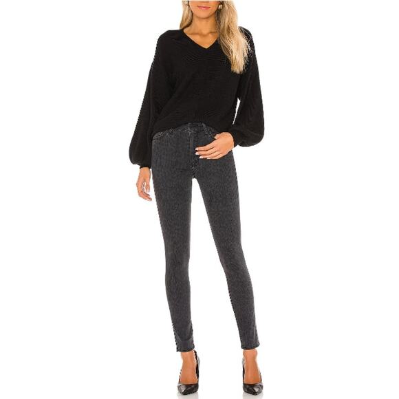 NWT 1.STATE REVOLVE Women's Black Ribbed V Neck Balloon Sleeve Sweater Size L - Picture 4 of 8